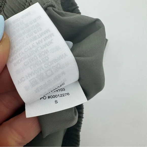 Vuori Women's Birch Jogger Army Green Athleisure Sustainable Preppy - Picture 12 of 15